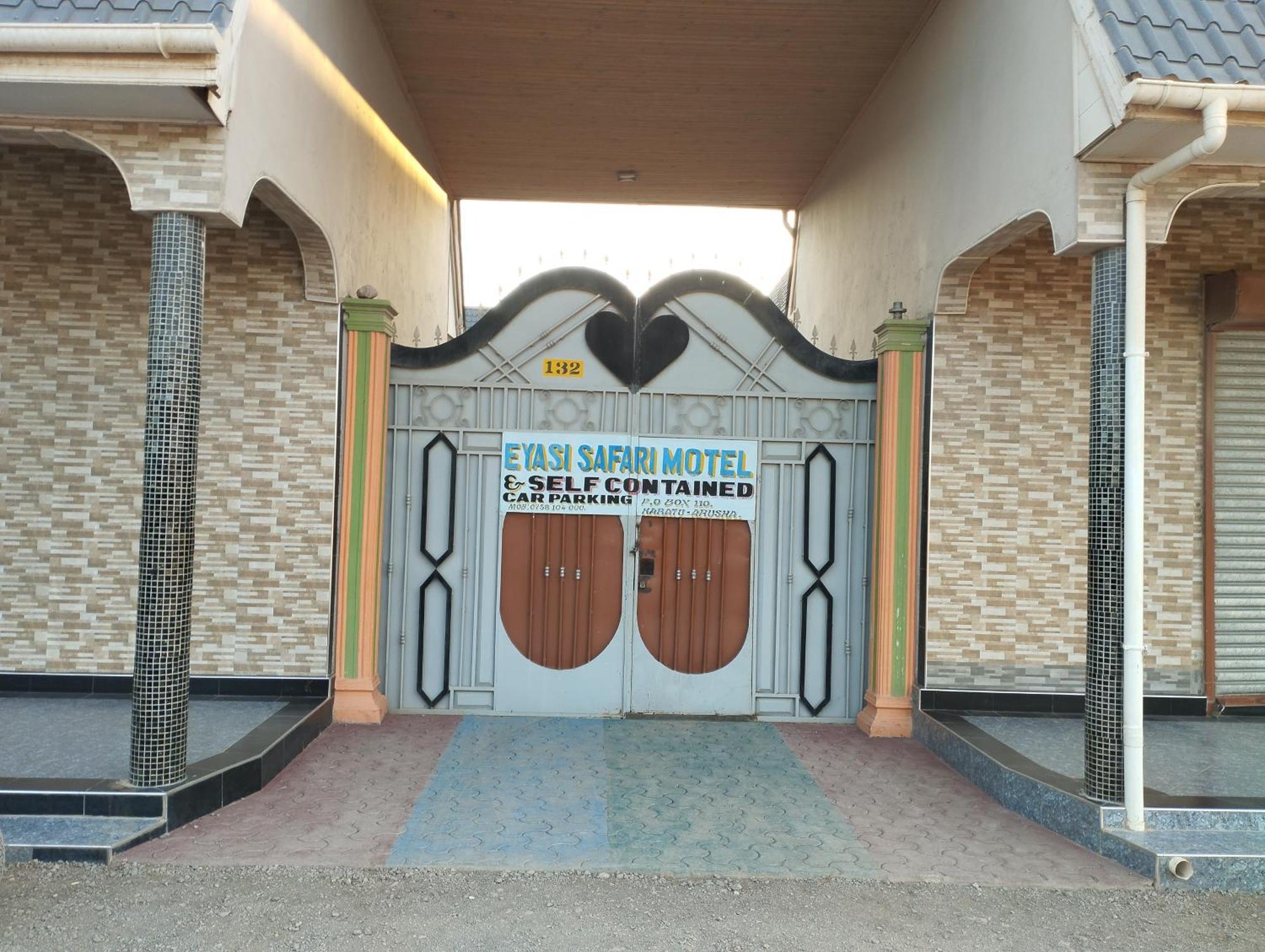Lake Eyasi Safari Motel Mangola Экстерьер фото
